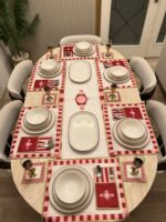 26 PARÇA ** KIRMIZI ŞERİTLİ  **PORSELEN  YEMEK TAKIMI.. - Görsel 3