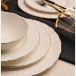 26 PARÇA  PORSELEN YEMEK TAKIMI..