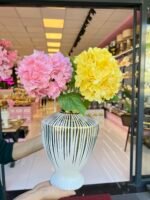 Beyaz Avangart Model Vazo (Çiçek Aranjman dahil değildir ) - Görsel 2