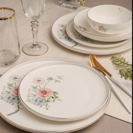 CLODİA 24 PARÇA ÇİÇEKLİ YEMEK TAKIMI