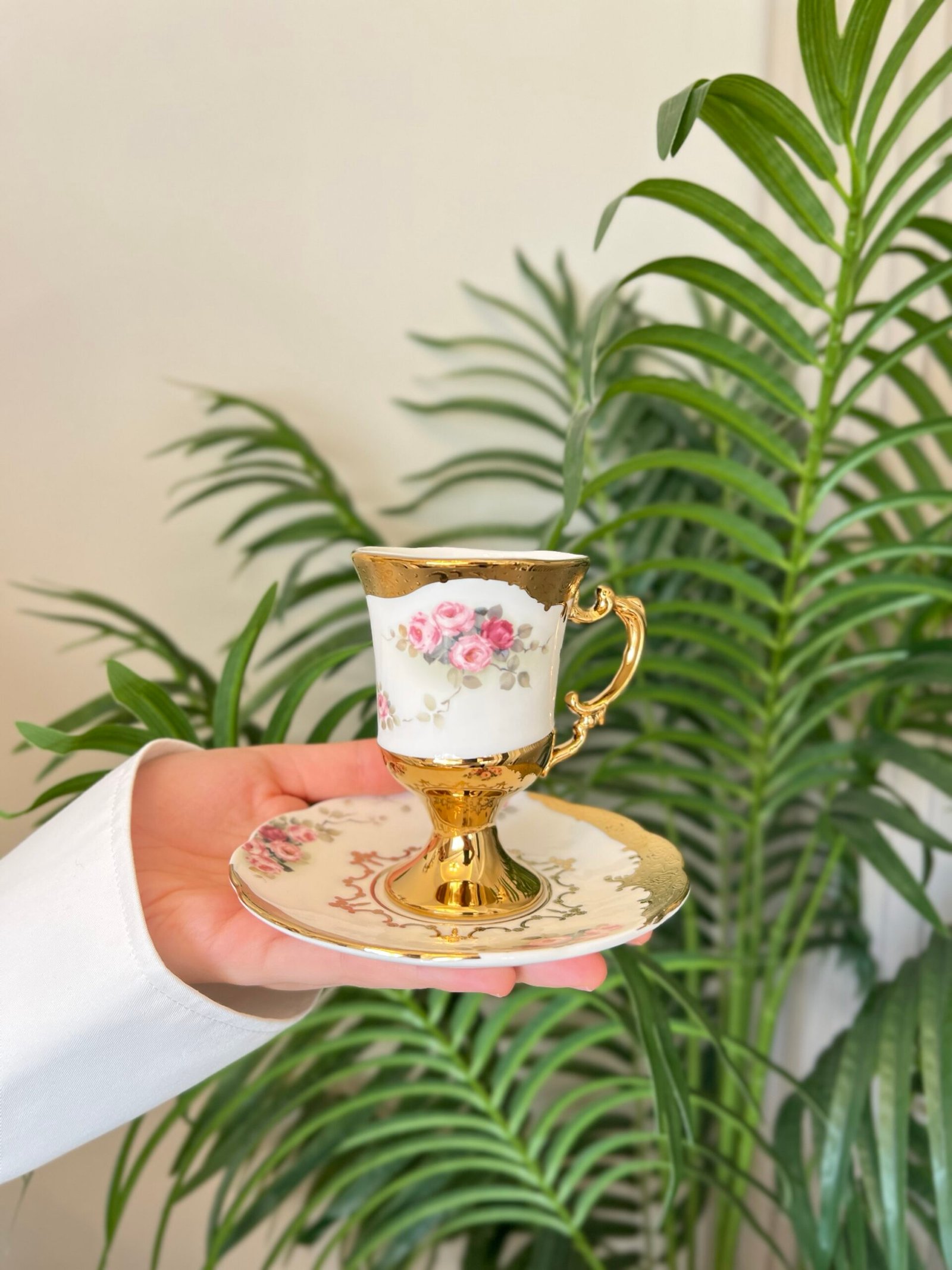 img_0851-2 6 KİŞİLİK ARTHUR FLOWERS FİNCAN TAKIMI 90cc - Görsel 1