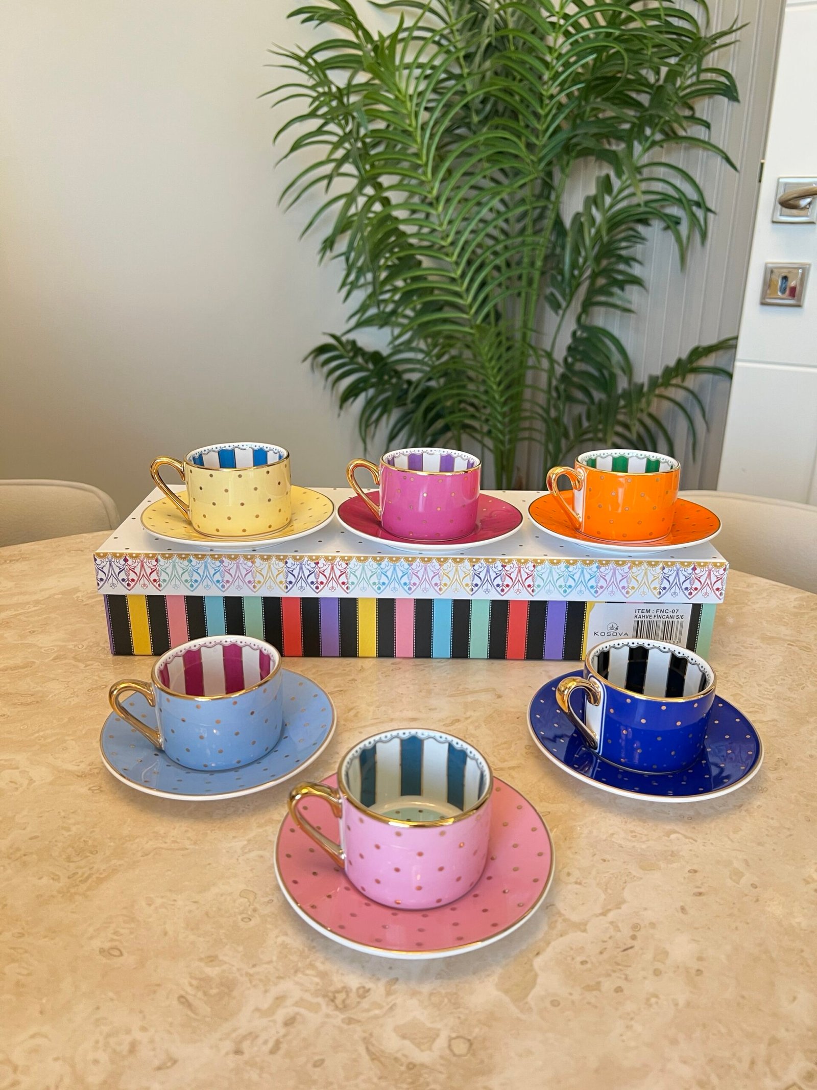 img_0875 6 KİŞİLİK PUANTİYELİ FİNCAN TAKIMI 90cc - Görsel 1