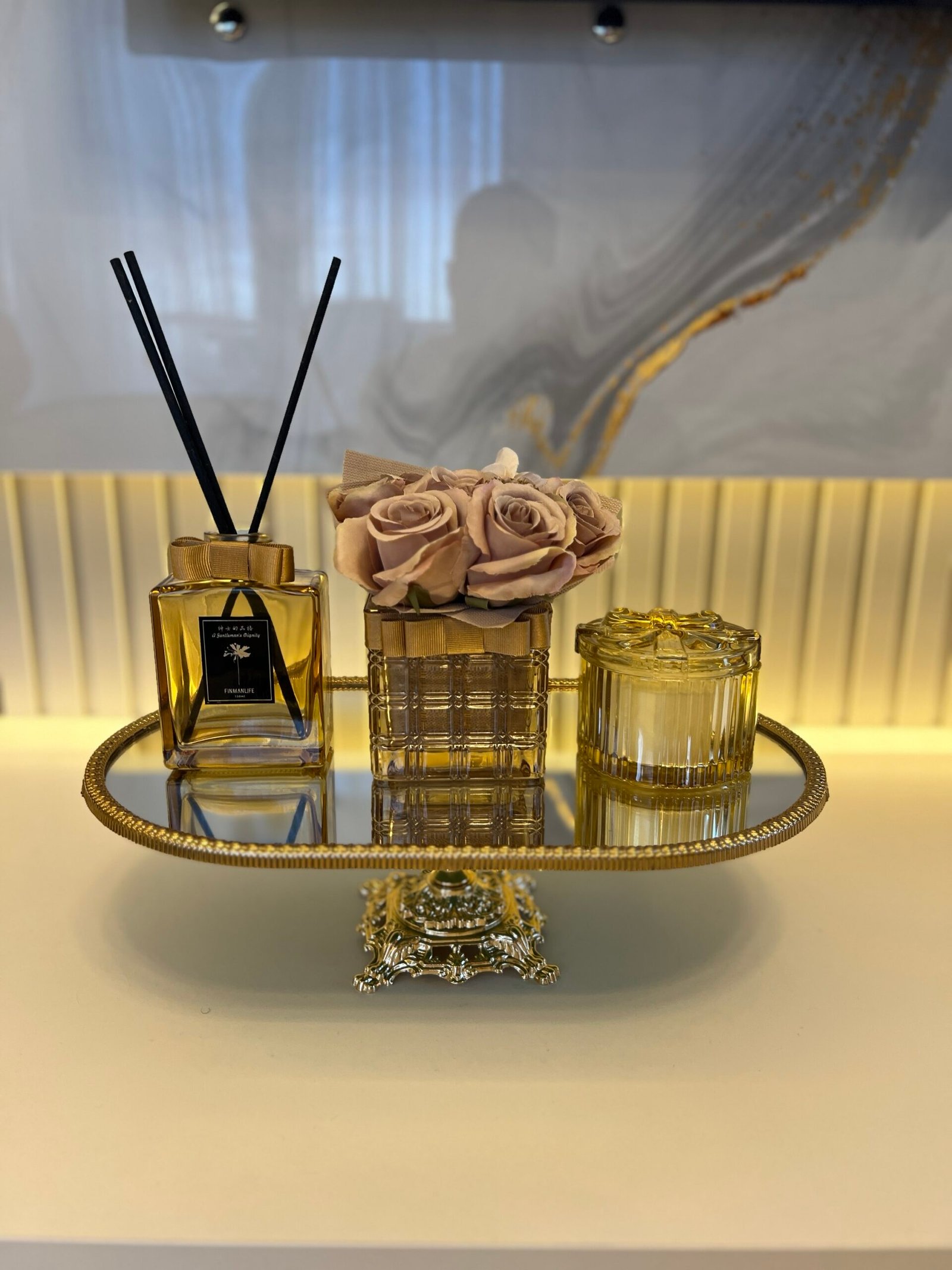 img_0948-2 Zamak Ayaklı Şeritli Aynalı Dekoratif Stand - Görsel 1