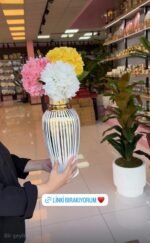 Beyaz Avangart Model Vazo (Çiçek Aranjman dahil değildir )