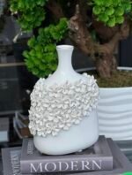 İTHAL BEYAZ SERAMİK LUMİFLORA VAZO Küçük