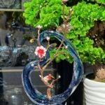 İTHAL MAVİ ÇİÇEKLİ PİRİNÇ CAM AKSESUAR