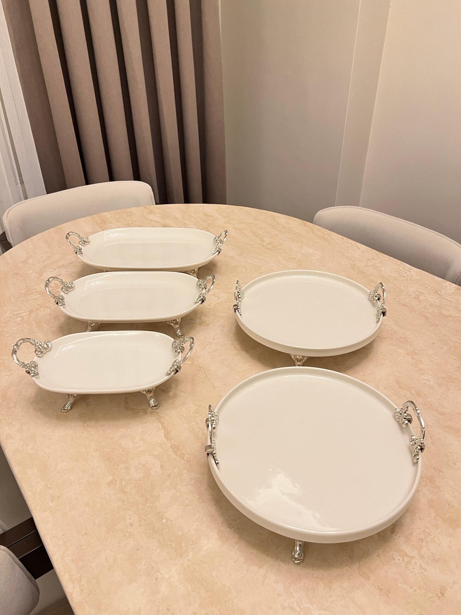 img_4745 5 PARÇA PORSELEN SUNUMLUK 3 +2* GÜMÜŞ - Görsel 1