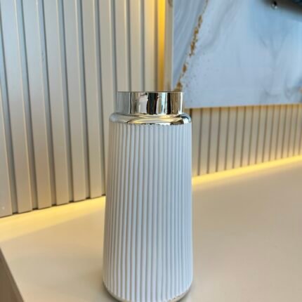 Gümüş Detaylı Uzun Vazo *25 x 11*cm